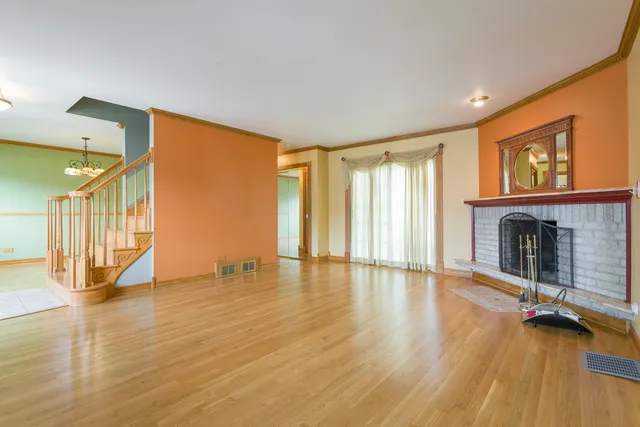 $3,200 | 1301 North Northwest Highway, Park Ridge, IL 60068