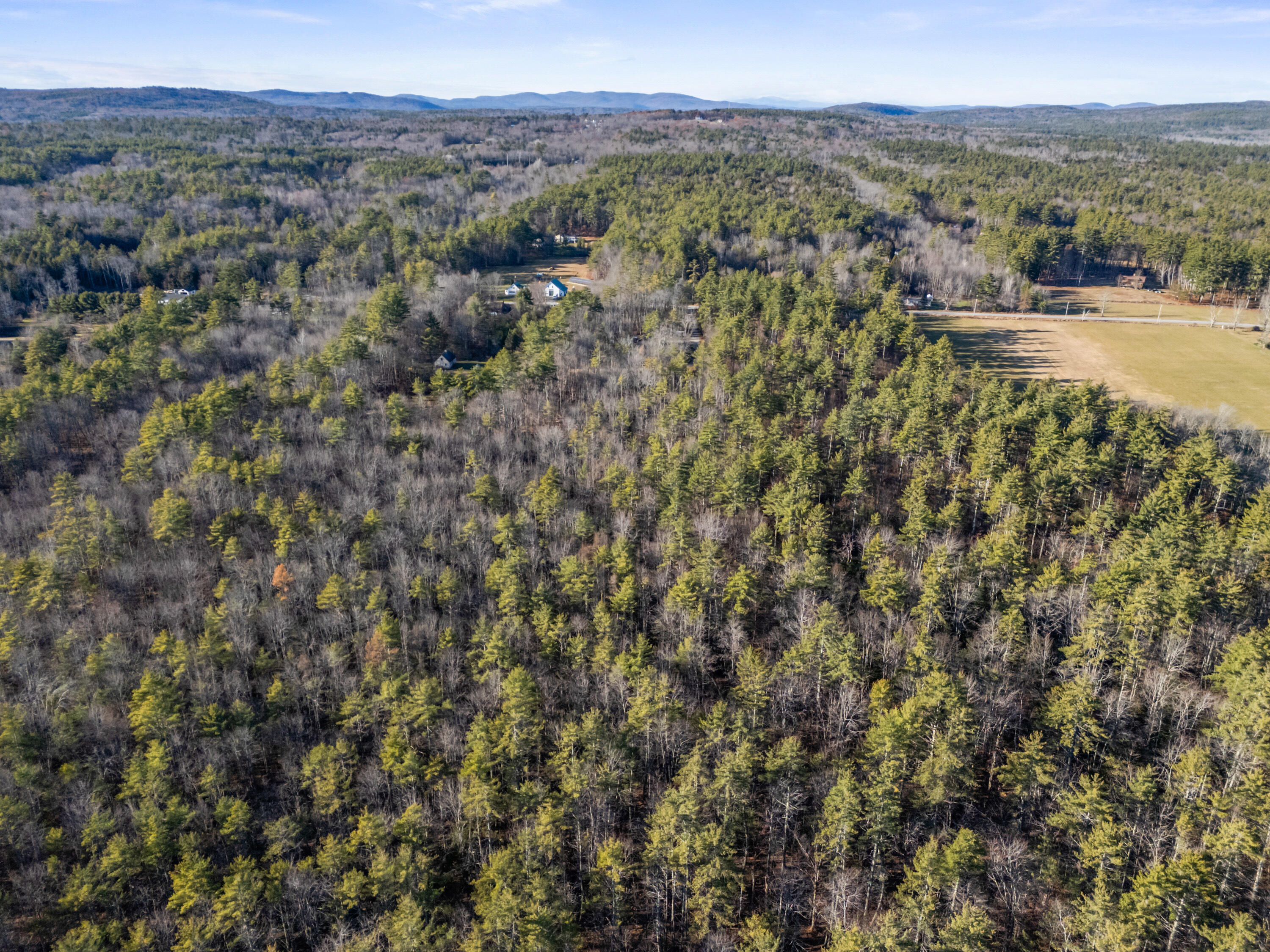 35 Hoffman Lane Lebanon, ME 04027 - Photo 5 of 15 35 Hoffman Ln_105