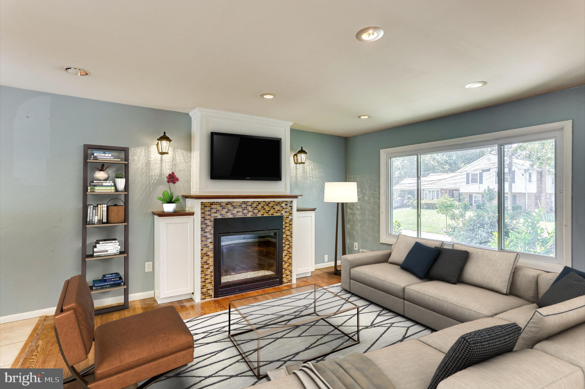 8408 Chervil Road Lanham, MD 20706 - Photo 2 of 31 Living Room