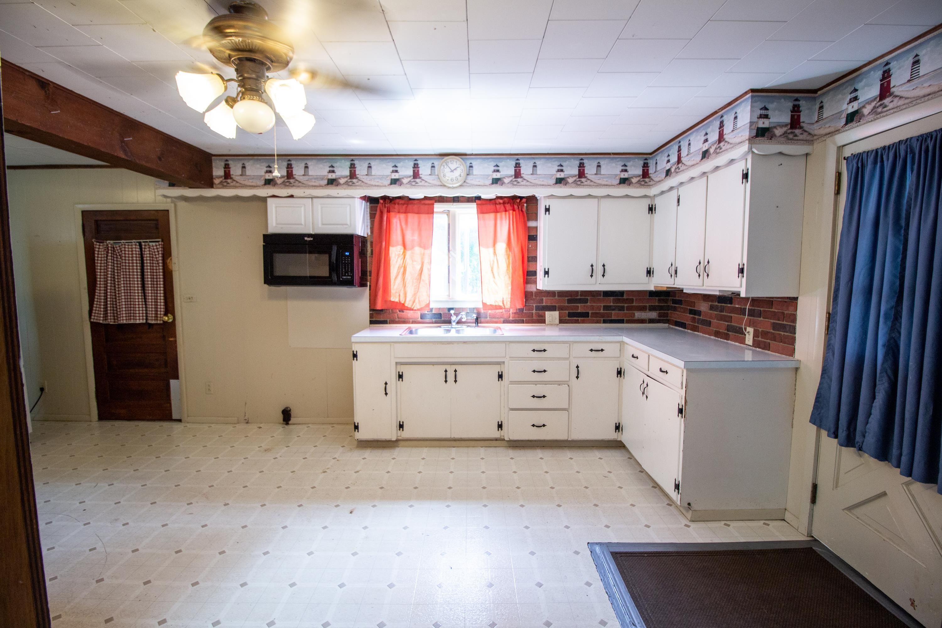 3473 West Vienna Road Clio, MI 48420 - Photo 5 of 43 50088982-4.JPG