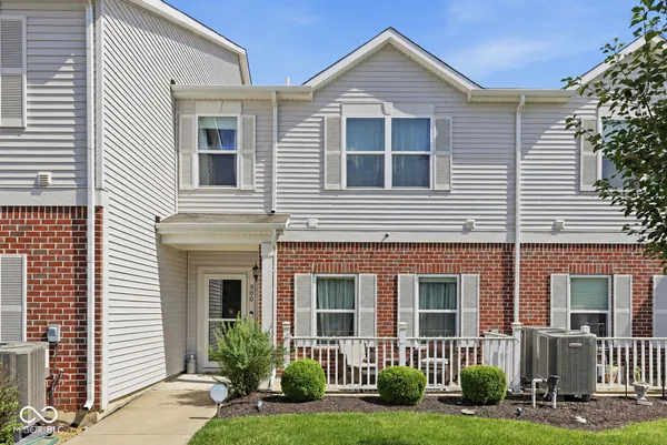 $225,000 | 12075 Scoria Drive, Unit 900, Fishers, IN 46038