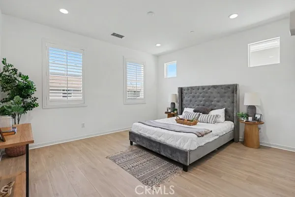 $658,888 | 6914 Stonecrop Lane, Fontana, CA 92336