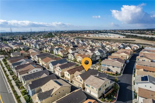 $658,888 | 6914 Stonecrop Lane, Fontana, CA 92336