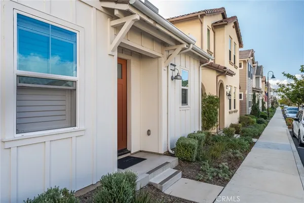 $658,888 | 6914 Stonecrop Lane, Fontana, CA 92336