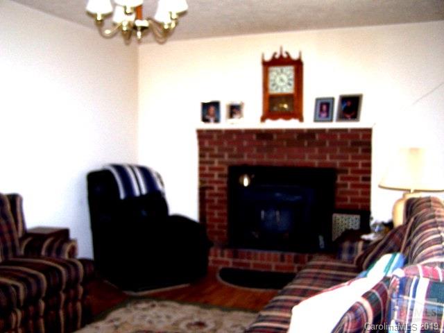 5122 Jenkins Road Morganton, NC 28655 - Photo 2 of 27