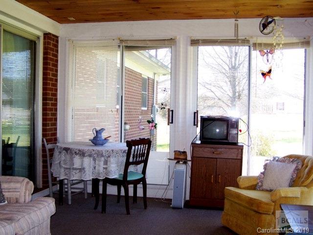 5122 Jenkins Road Morganton, NC 28655 - Photo 14 of 27