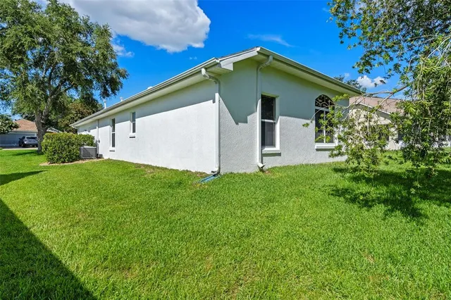 $1,800 | 26908 Honeymoon Avenue, Leesburg, FL 34748