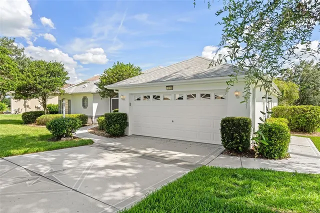 $1,800 | 26908 Honeymoon Avenue, Leesburg, FL 34748