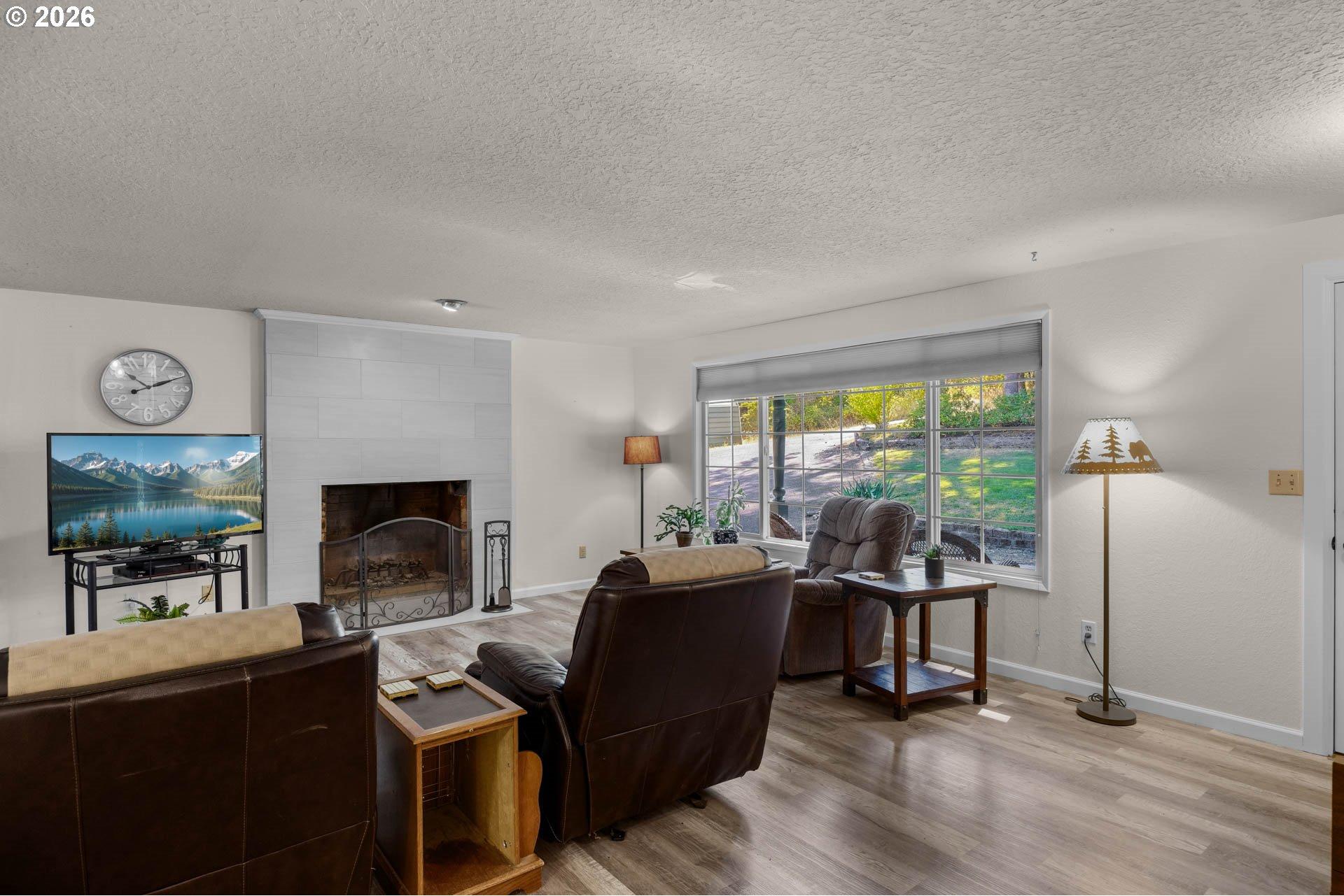 2925 Cleveland Hill Road Roseburg, OR 97471 - Photo 6 of 32 Gallery Image 6