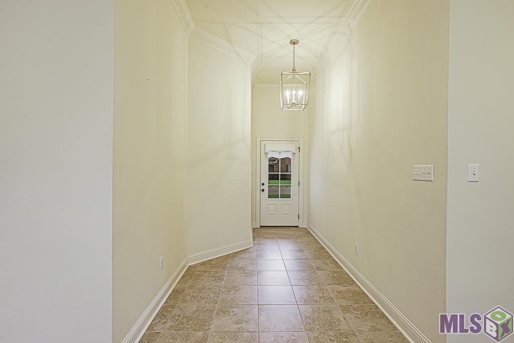 17848 Waterloo Drive Baton Rouge, LA 70817 - Photo 3 of 28