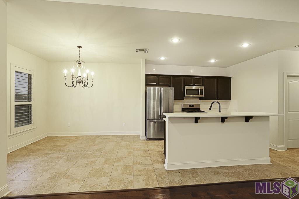 17848 Waterloo Drive Baton Rouge, LA 70817 - Photo 5 of 28
