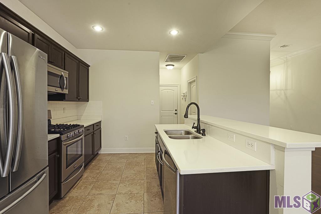 17848 Waterloo Drive Baton Rouge, LA 70817 - Photo 9 of 28