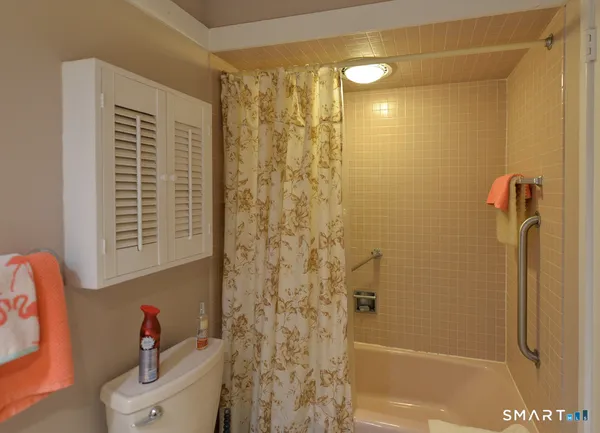 $269,000 | 53 Heritage Village, Unit A, Southbury, CT 06488