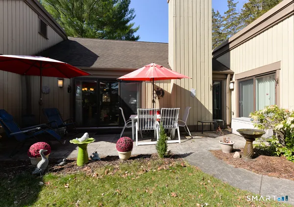 $269,000 | 53 Heritage Village, Unit A, Southbury, CT 06488