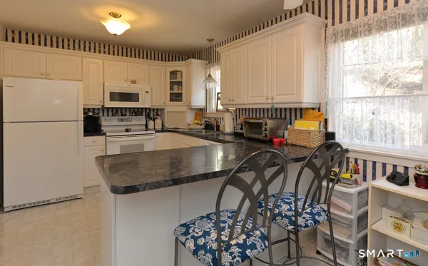 $269,000 | 53 Heritage Village, Unit A, Southbury, CT 06488