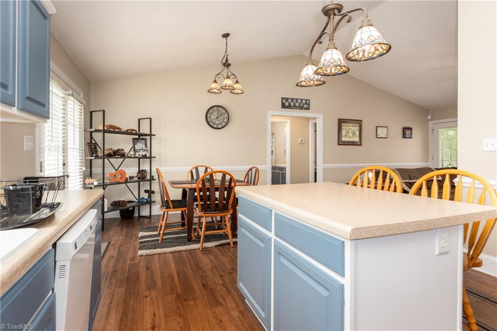 1550 Lake Road Thomasville, NC 27360 - Photo 8 of 31 Gallery Image 8