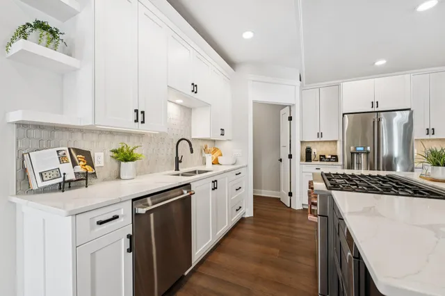 $1,068,900 | 10814 Falling Water Lane, Unit D, Woodbury, MN 55129