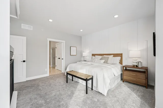 $1,068,900 | 10814 Falling Water Lane, Unit D, Woodbury, MN 55129