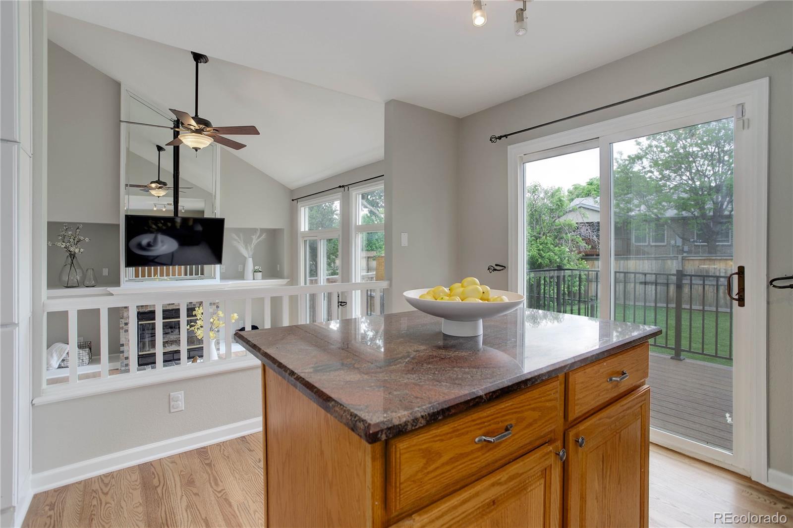 8652 Aberdeen Circle Highlands Ranch, CO 80130 - Photo 13 of 35