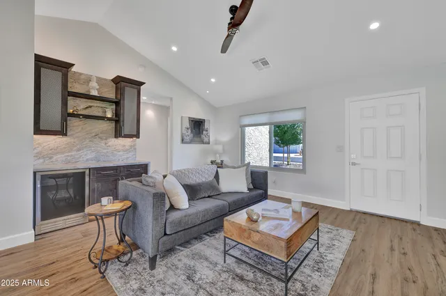 $525,000 | 1362 East Wickieup Lane, Phoenix, AZ 85024