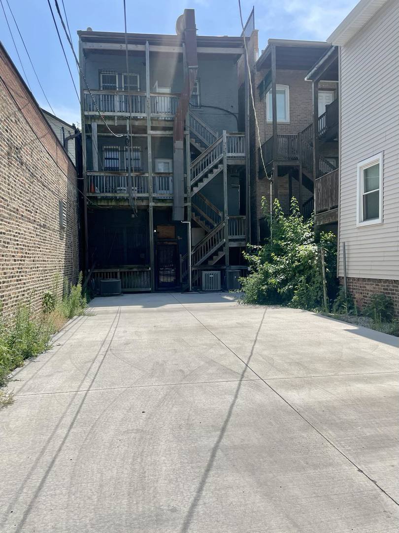 1140 West Taylor Street Chicago, IL 60607 - Photo 11 of 12 Gallery Image 11