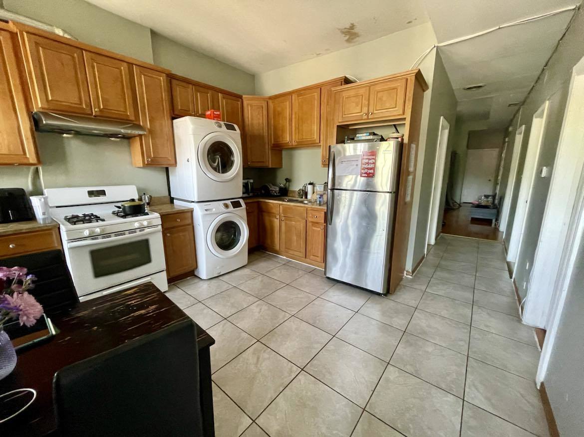 1140 West Taylor Street Chicago, IL 60607 - Photo 6 of 12 Gallery Image 6