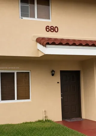 $2,600 | 680 Northwest 82nd Place, Unit 261, Miami, FL 33126