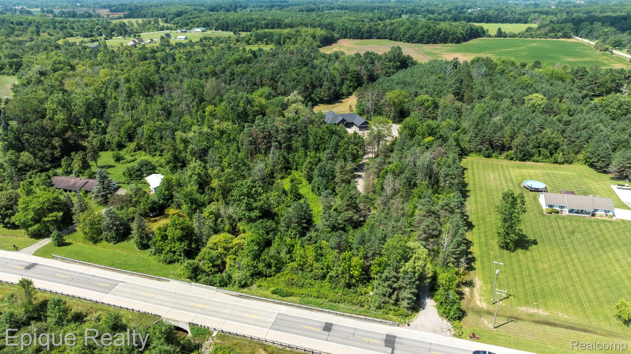 4697 Emmett Road Emmett, MI 48022 - Photo 60 of 62 4697 Emmett Rd (2 of 62).jpg