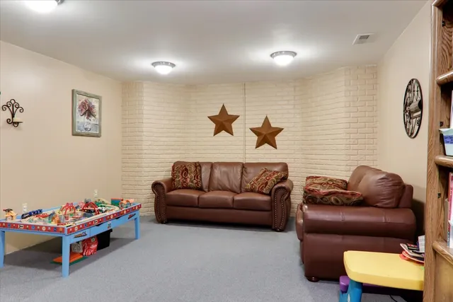 $325,000 | 1505 Paddington Drive, Bloomington, IL 61704