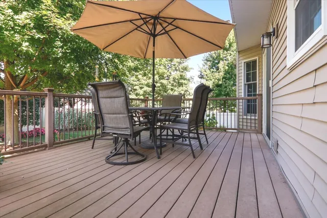 $325,000 | 1505 Paddington Drive, Bloomington, IL 61704