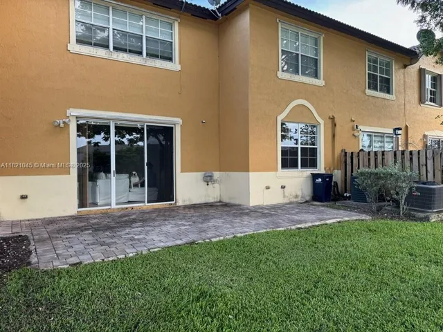 $335,000 | 9267 Southwest 227th Street, Unit 58, Cutler Bay, FL 33190