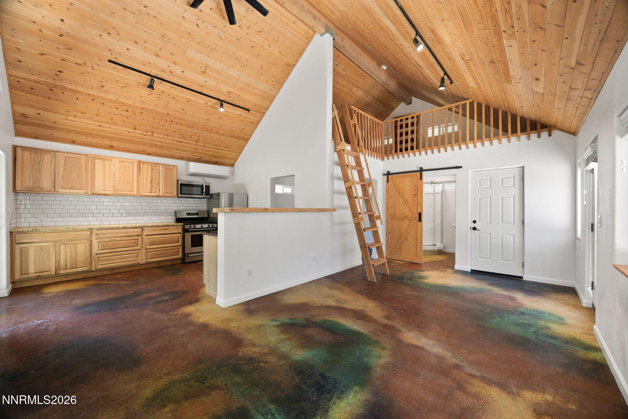 1350 Ridgeway Court Reno, NV 89503 - Photo 5 of 34 a view of a garage