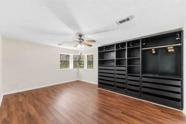 $2,999 | 7825 Hughes Ranch Road, Pearland, TX 77581