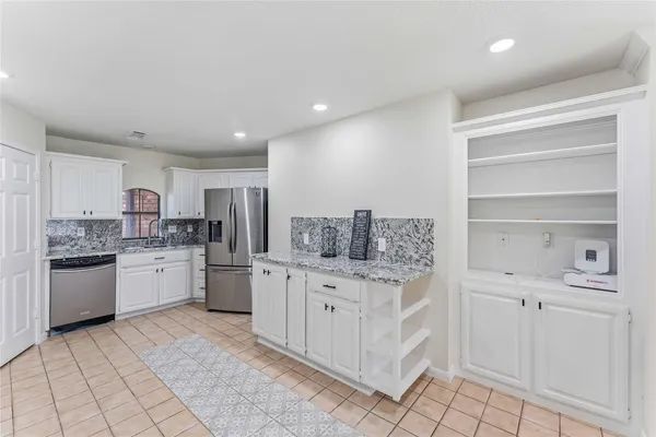 $2,999 | 7825 Hughes Ranch Road, Pearland, TX 77581