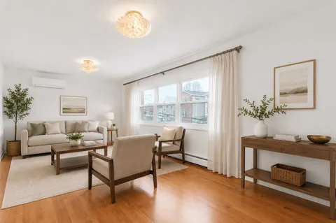 $2,800 | 199 Hopkins Avenue, Jersey City, NJ 07306