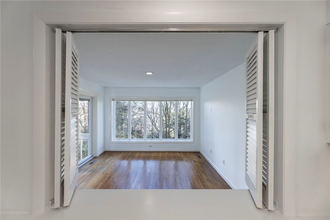 37 Pratt Street Providence, RI 02906 - Photo 15 of 50 View from the kitchen to the dining room