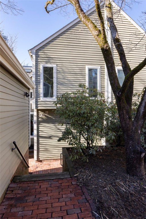 37 Pratt Street Providence, RI 02906 - Photo 3 of 50 Stairs off the driveway lead to a private brick courtyard