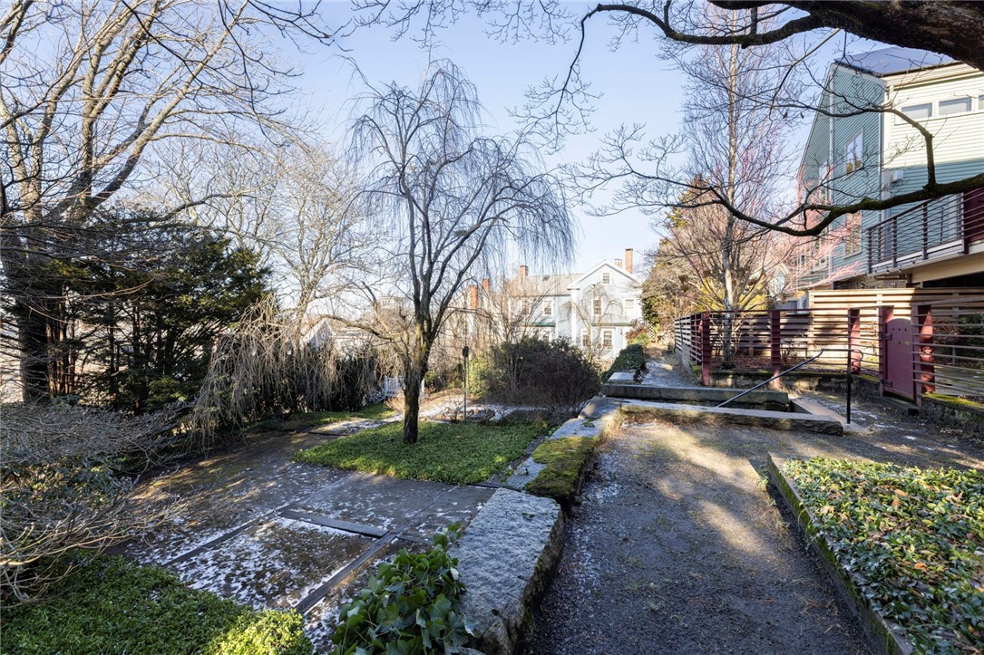 37 Pratt Street Providence, RI 02906 - Photo 40 of 50 Pathway to private community park