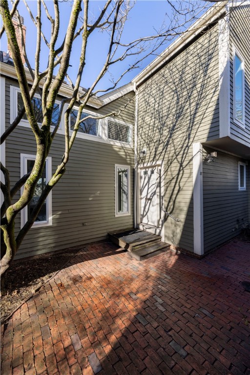 37 Pratt Street Providence, RI 02906 - Photo 4 of 50 Brick courtyard and entrance