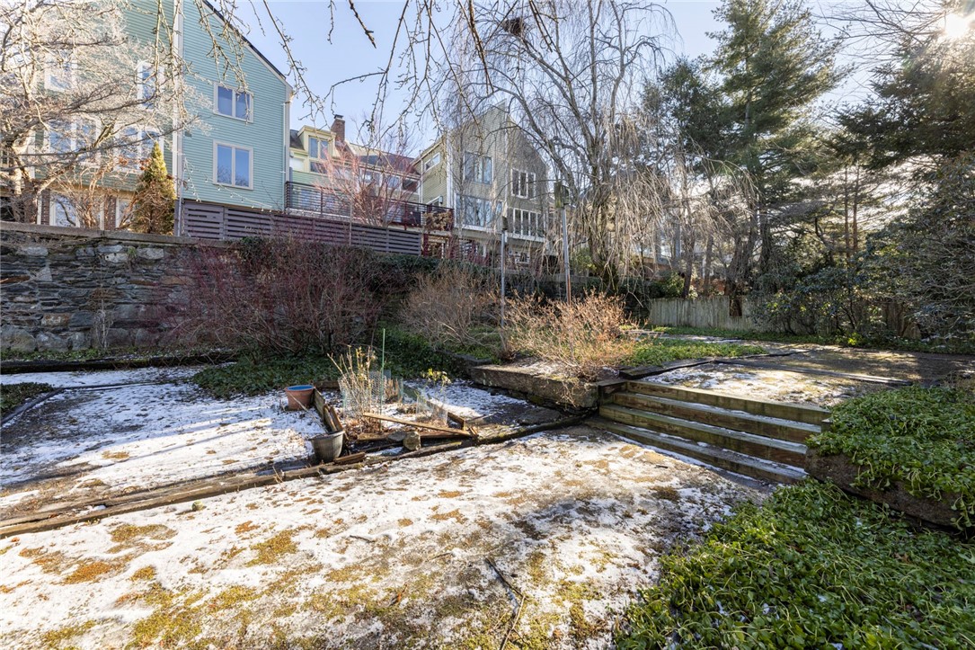 37 Pratt Street Providence, RI 02906 - Photo 43 of 50