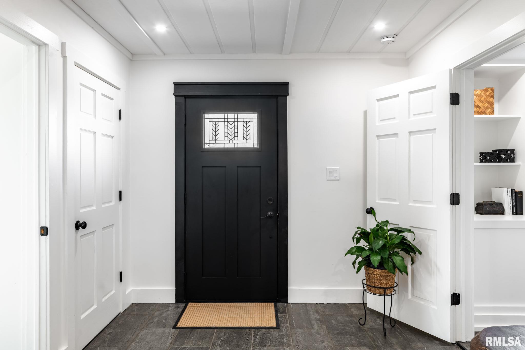 1210 Dutchman Lake Road Vienna, IL 62995 - Photo 4 of 53