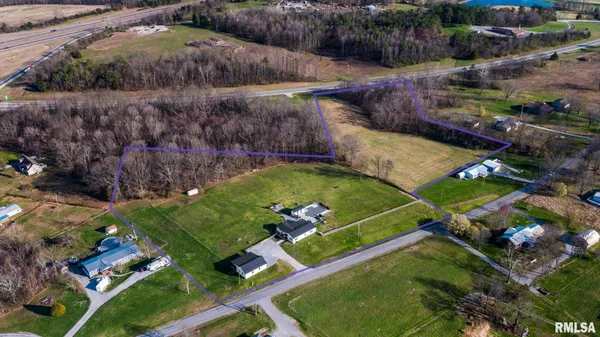 $525,000 | 1210 Dutchman Lake Road, Vienna, IL 62995