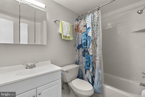 $195,000 | 10850 Green Mountain Circle, Unit 203, Columbia, MD 21044