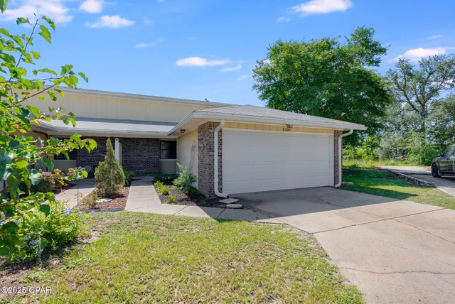 $1,650 | 1307 Calabria Road, Unit 4A, Panama City, FL 32405