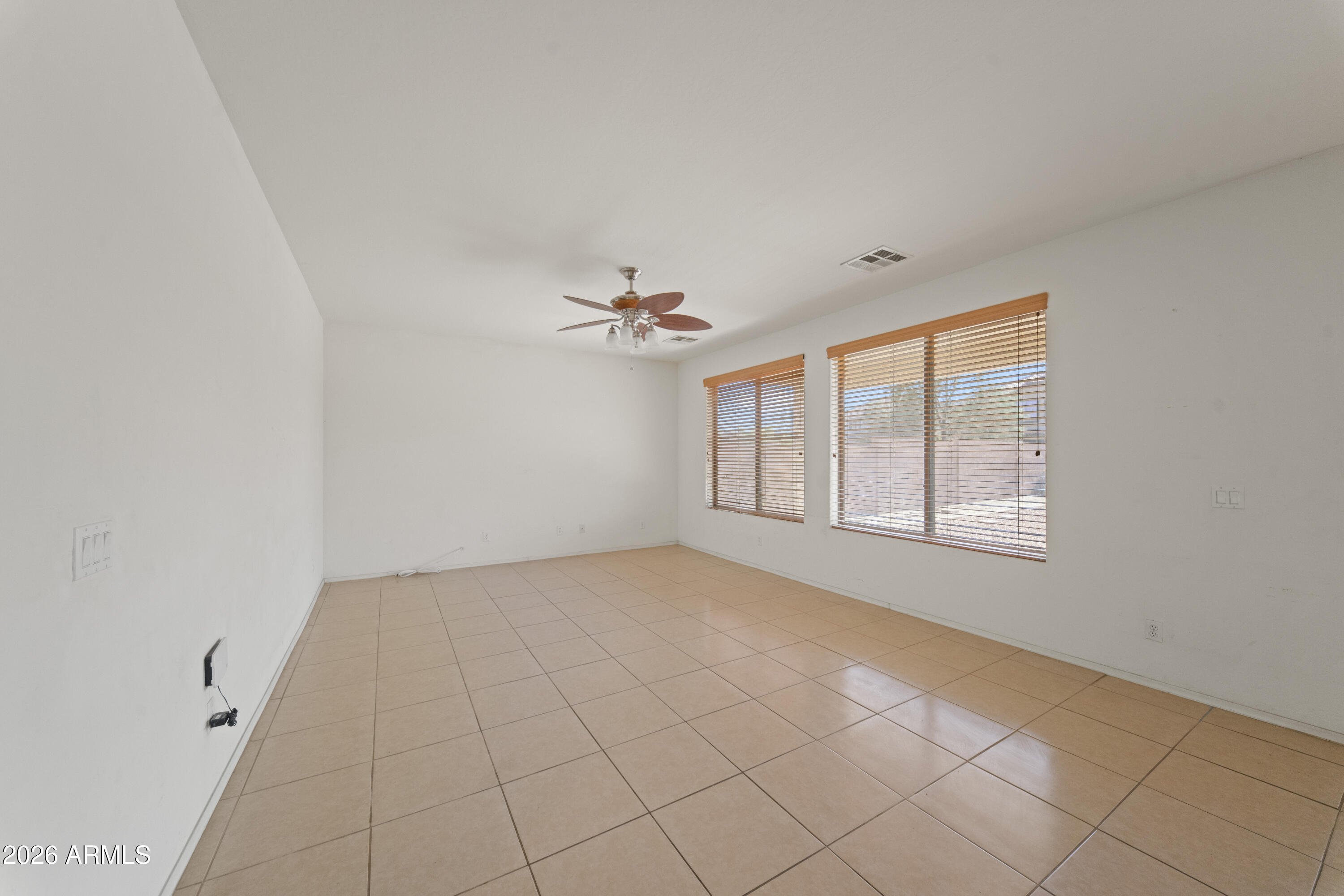8912 South 40th Drive Phoenix, AZ 85339 - Photo 16 of 49 DSC06595_1