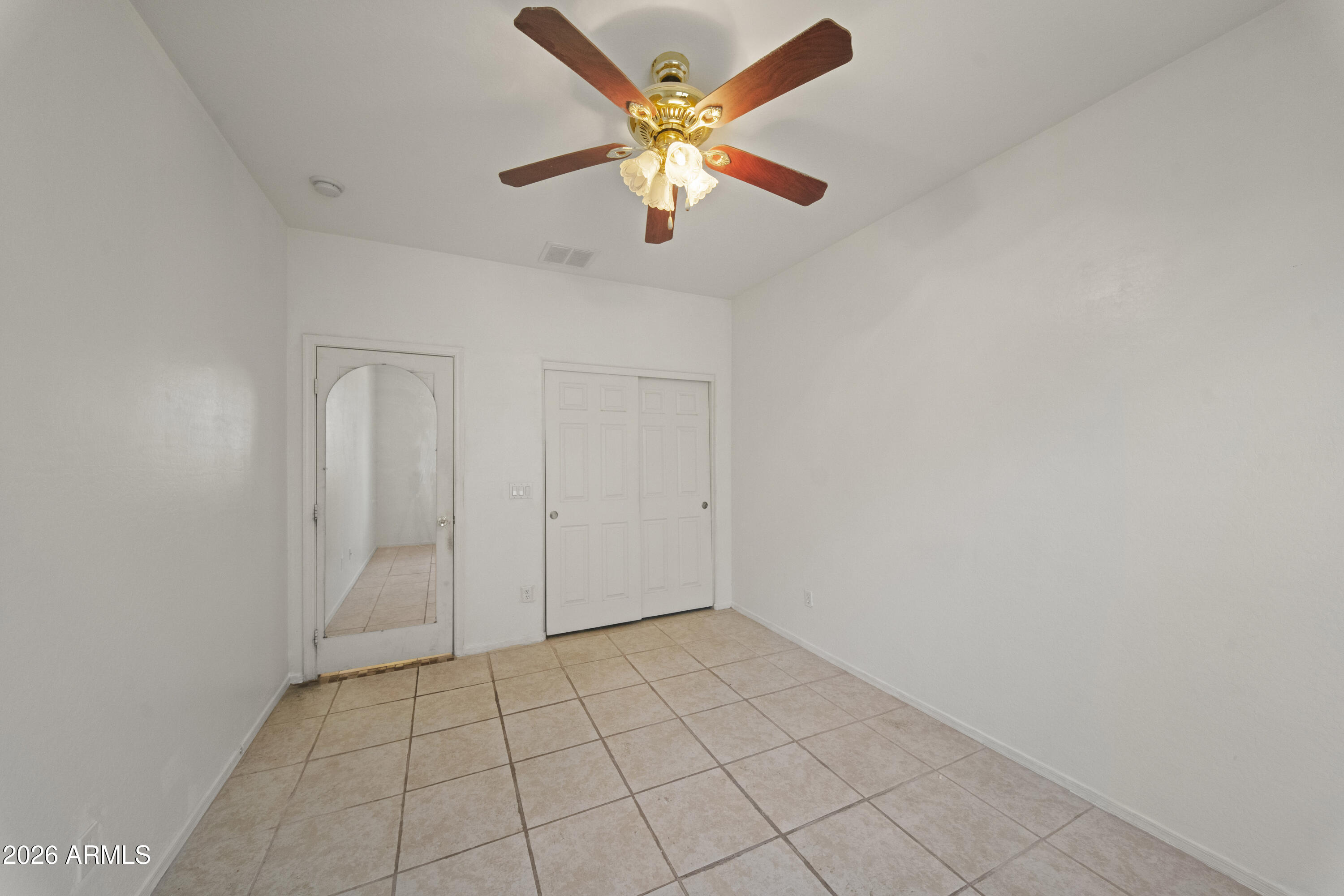 8912 South 40th Drive Phoenix, AZ 85339 - Photo 20 of 49 DSC06610_1