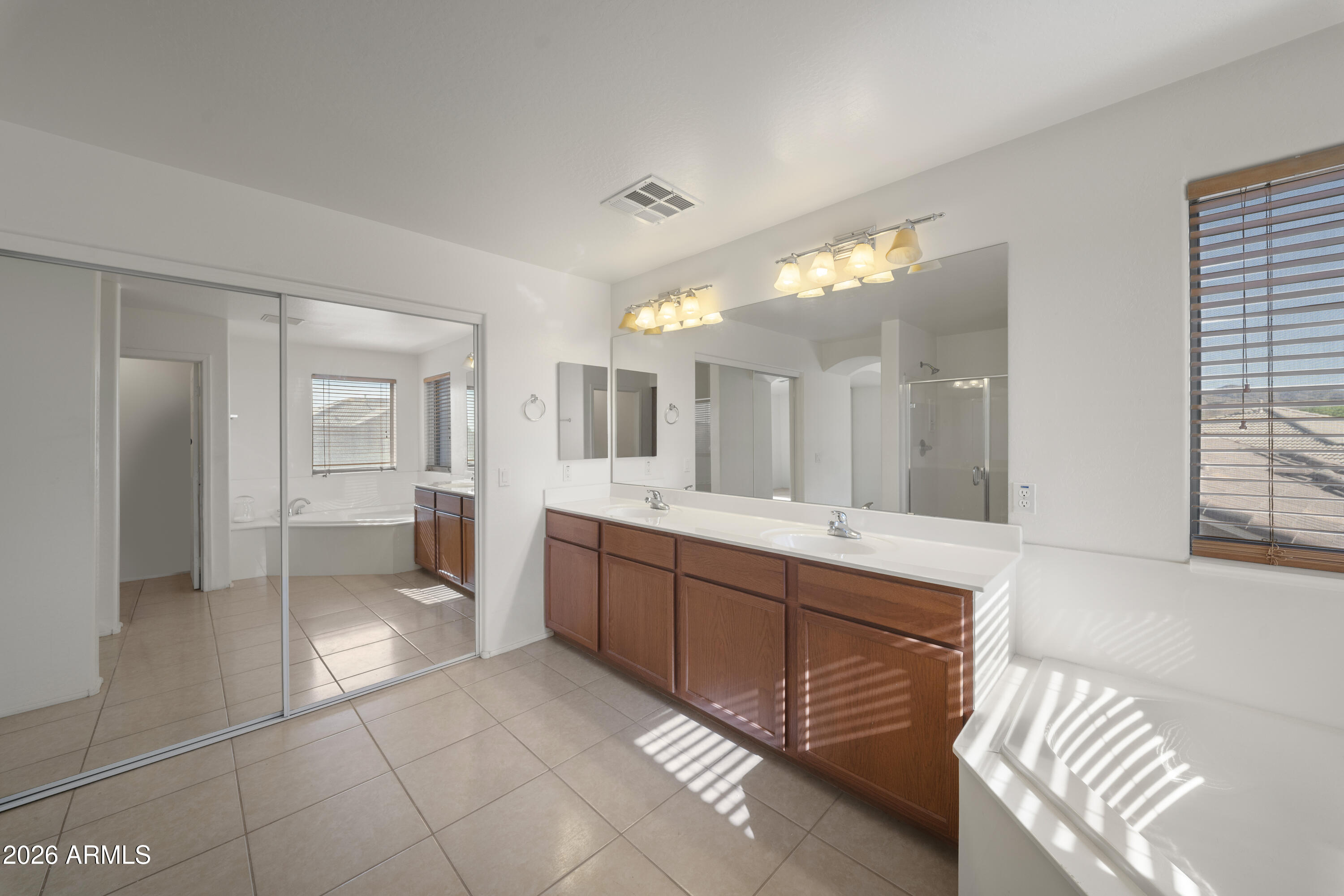 8912 South 40th Drive Phoenix, AZ 85339 - Photo 37 of 49 DSC06696_1