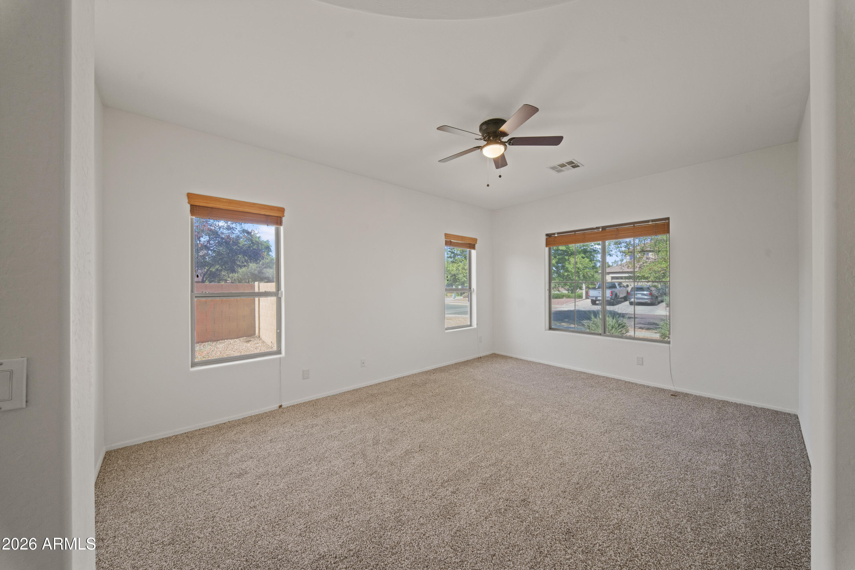 8912 South 40th Drive Phoenix, AZ 85339 - Photo 7 of 49 DSC06547_1