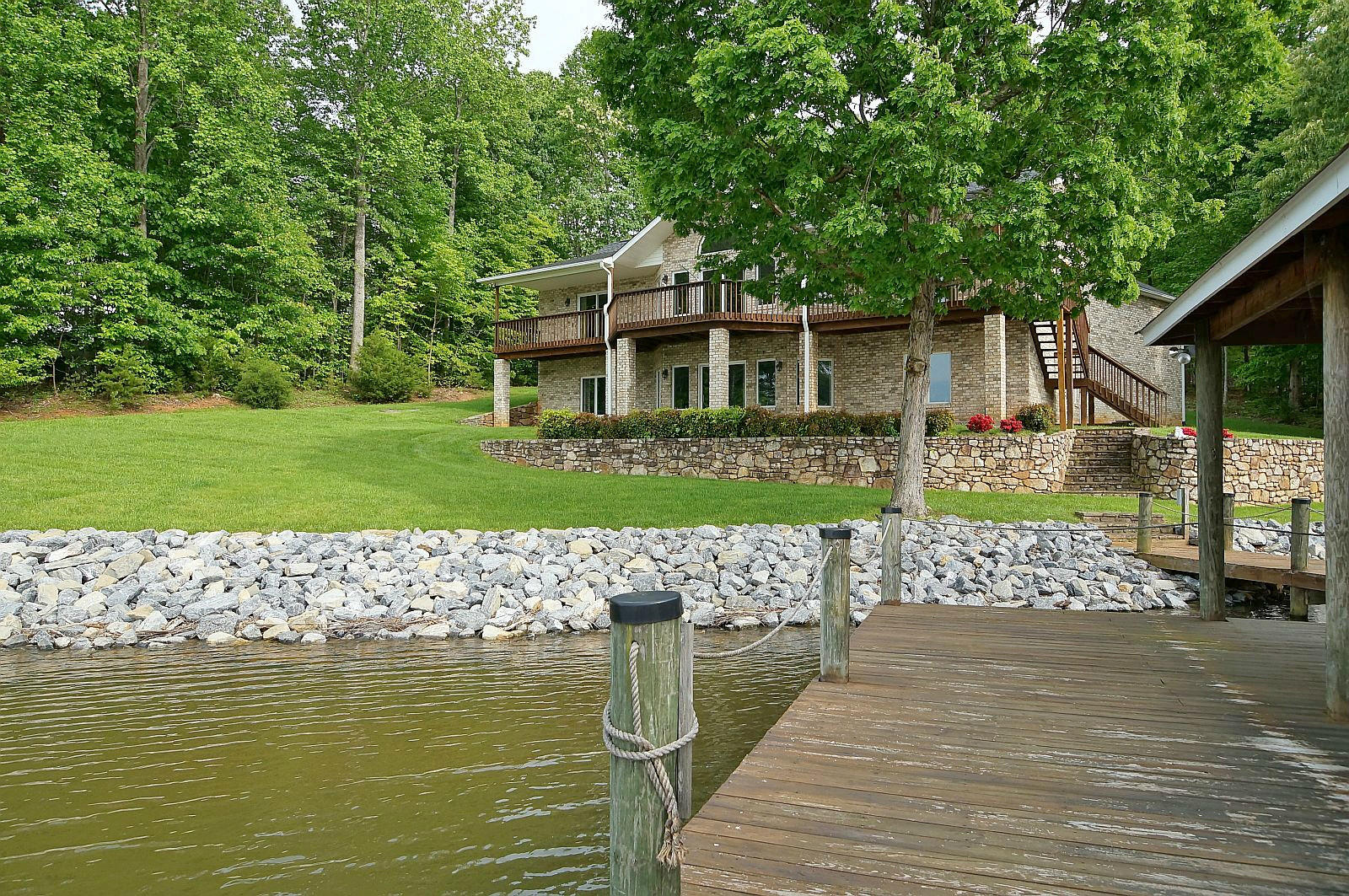925 Somerset Cove Road Union Hall, VA 24176 - Photo 29 of 35 a front view of a house with a garden