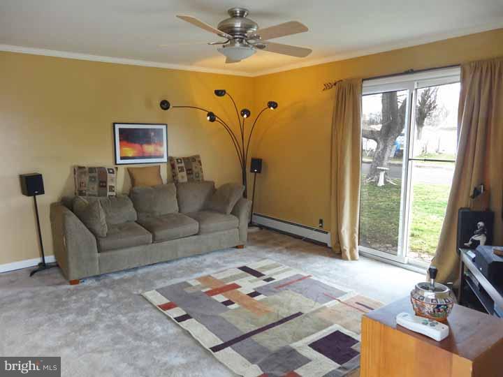 807 Chatham Road Fairless Hills, PA 19030 - Photo 2 of 16 Gallery Image 2